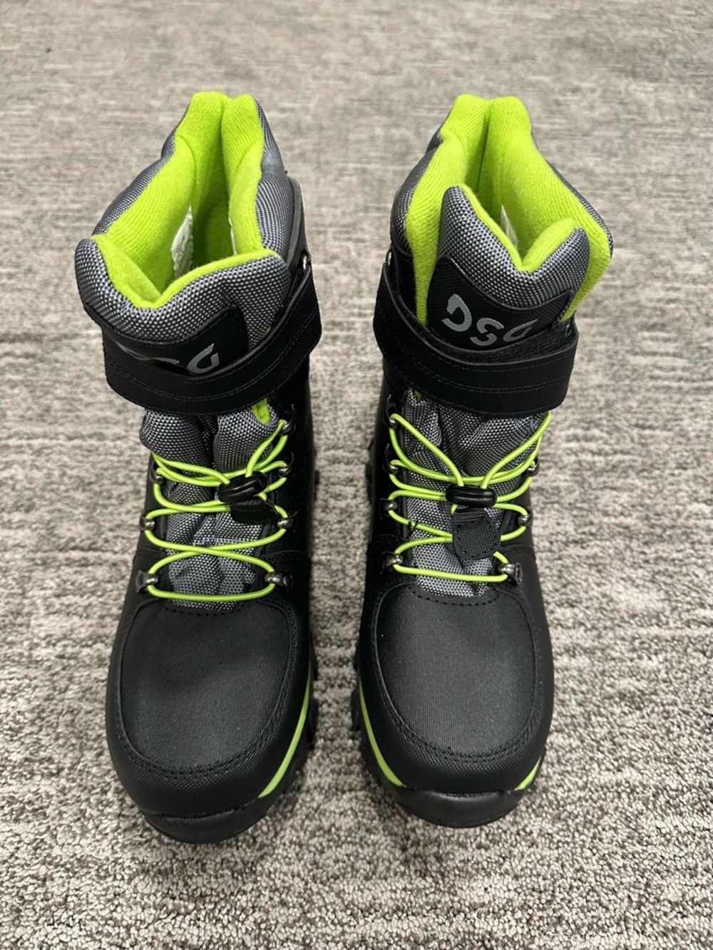 DSG Kids Black and Lime Green Snow Boots